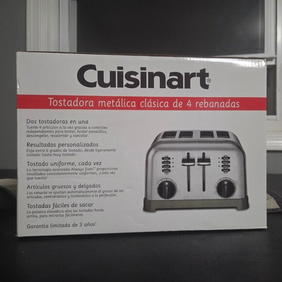 Cuisineart 4 Slice Classic metal toaster - Picture 5 of 5
